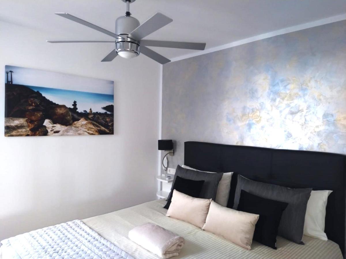Apartment Portonovo Paraiso II - Sea View - Swimming Pool - Good Wifi - Old Town Puerto del Carmen  Eksteriør billede