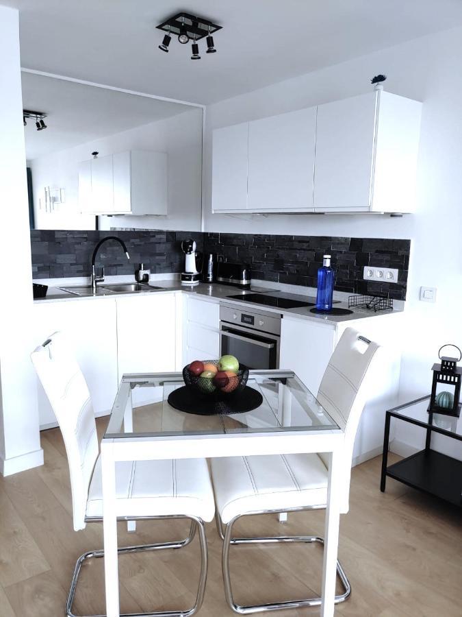 Apartment Portonovo Paraiso II - Sea View - Swimming Pool - Good Wifi - Old Town Puerto del Carmen  Eksteriør billede